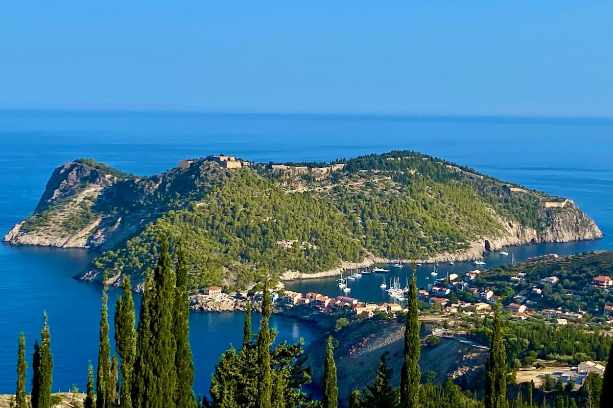 Luxury Destinations, Tour Kefalonia Greece, Private Tours Greece